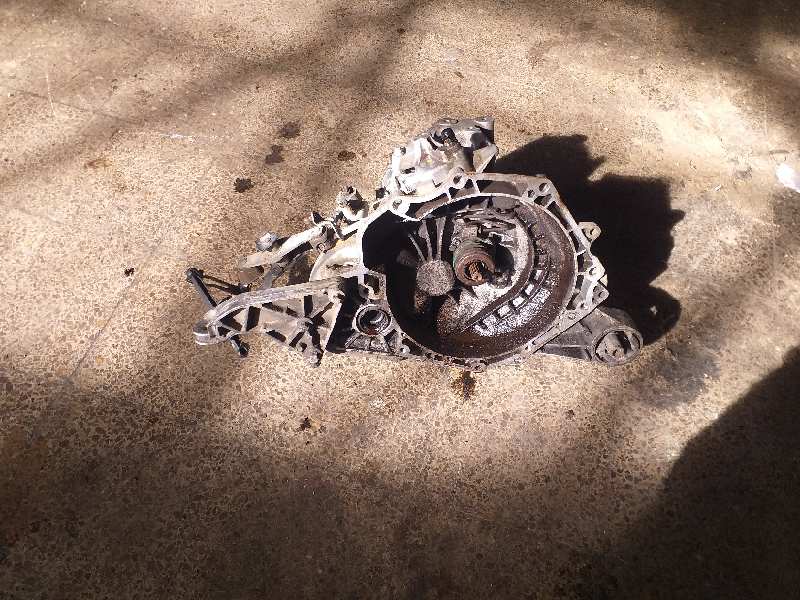 90400206 CAJA CAMBIOS OPEL CORSA B