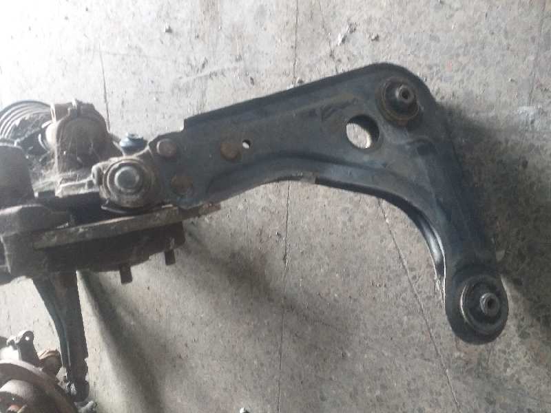 BRAZO SUSPENSION INFERIOR DELANTERO DERECHO