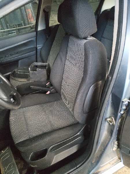 ASIENTO DELANTERO IZQUIERDO