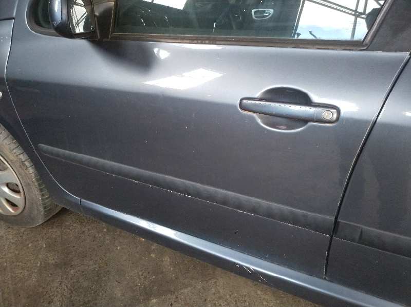 ELEVALUNAS DELANTERO IZQUIERDO