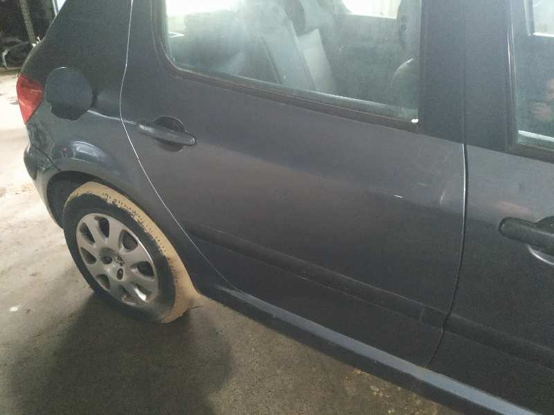 PUERTA TRASERA DERECHA