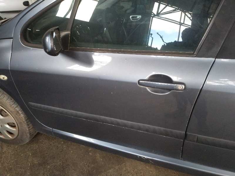 PUERTA DELANTERA IZQUIERDA