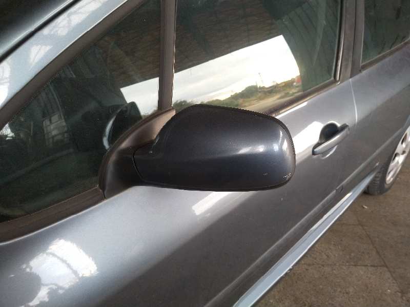 RETROVISOR IZQUIERDO