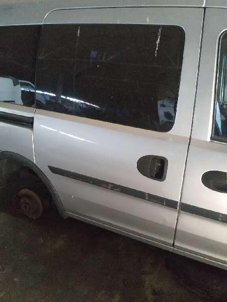 PUERTA LATERAL CORREDERA DERECHA