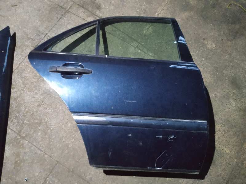 PUERTA TRASERA DERECHA