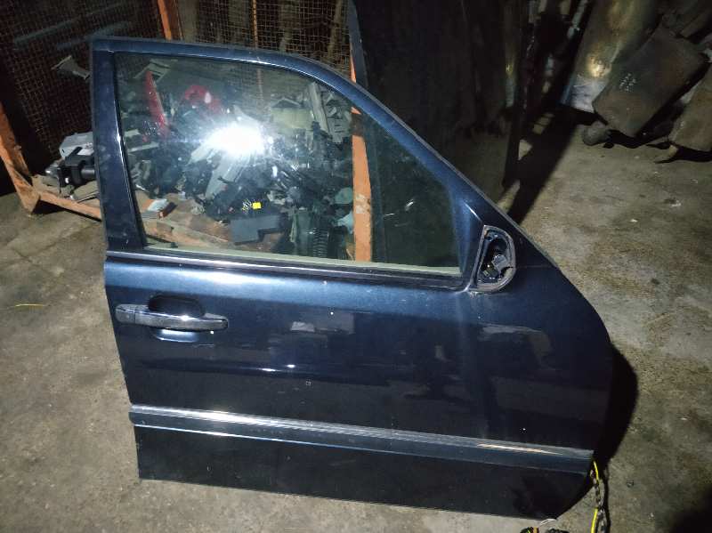 PUERTA DELANTERA DERECHA