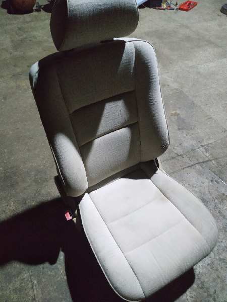 ASIENTO DELANTERO IZQUIERDO