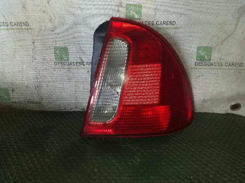 PILOTO TRASERO DERECHO