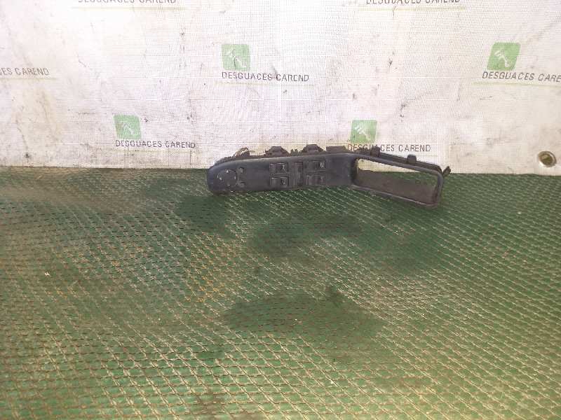 MANDO ELEVALUNAS DELANTERO IZQUIERDO 