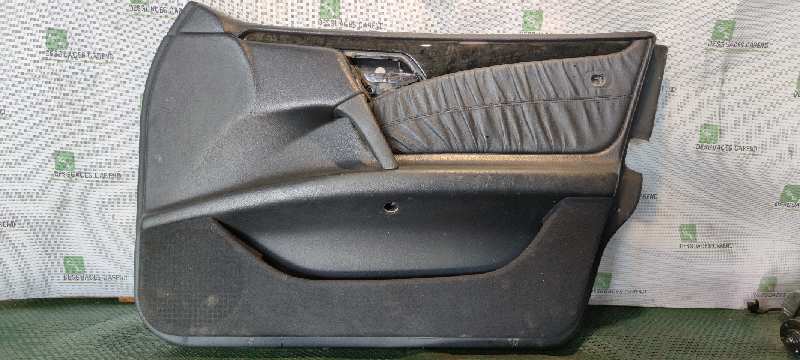 GUARNECIDO PUERTA DELANTERA DERECHA