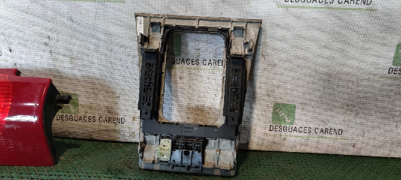 MANDO ELEVALUNAS DELANTERO IZQUIERDO 