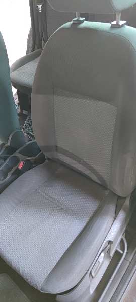 ASIENTO DELANTERO IZQUIERDO