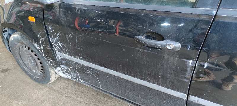 PUERTA DELANTERA IZQUIERDA