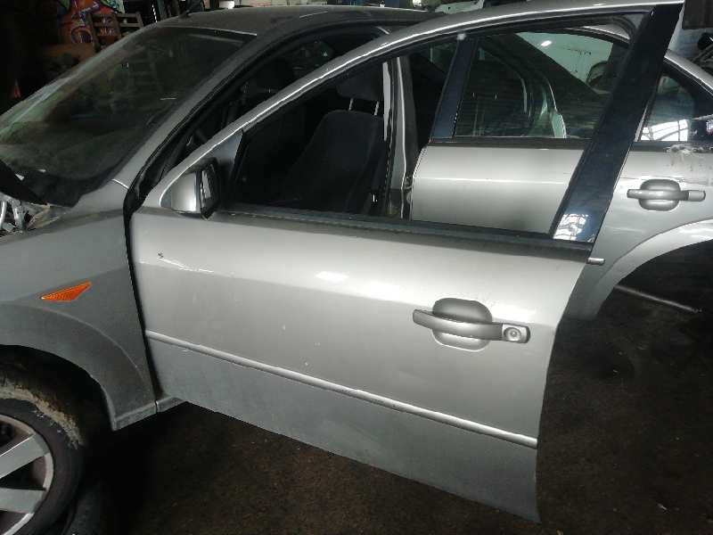 PUERTA DELANTERA IZQUIERDA