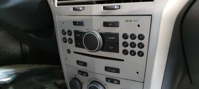 SISTEMA AUDIO / RADIO CD