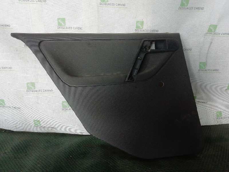 GUARNECIDO PUERTA TRASERA IZQUIERDA