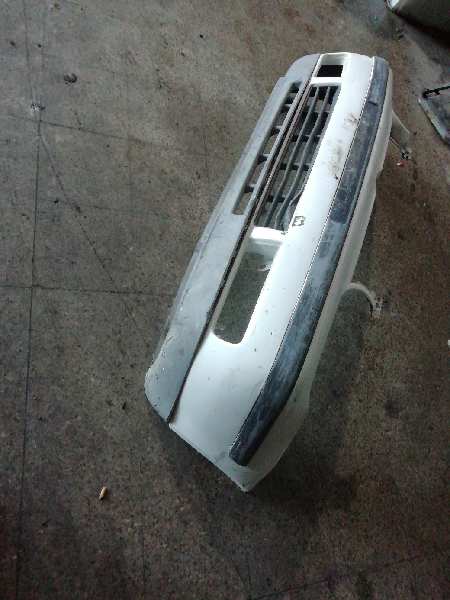 PARAGOLPES DELANTERO