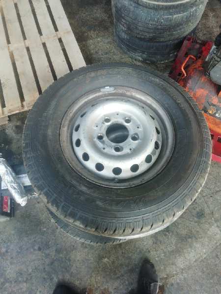 JUEGO DE LLANTAS MERCEDES SPRINTER 02.00 -> COMBI