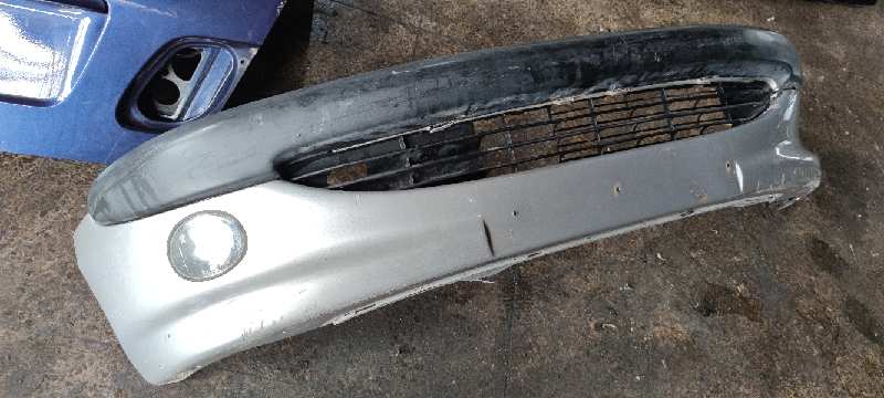 PARAGOLPES DELANTERO