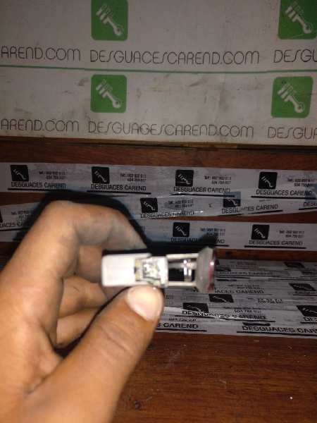 LUZ CENTRAL DE FRENO