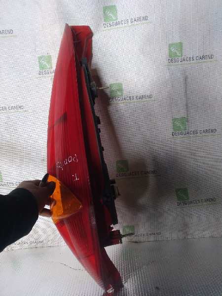 PILOTO TRASERO DERECHO