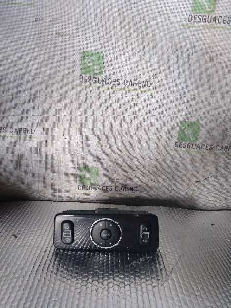 MANDO ELEVALUNAS TRASERO DERECHO