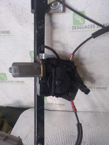 ELEVALUNAS DELANTERO IZQUIERDO