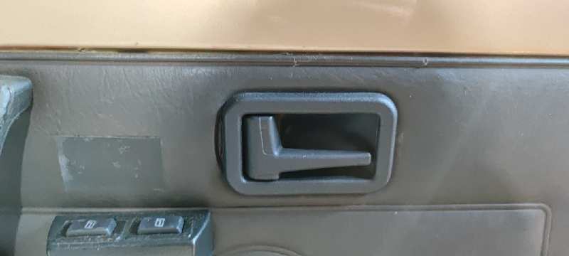 MANETA INTERIOR DELANTERA IZQUIERDA