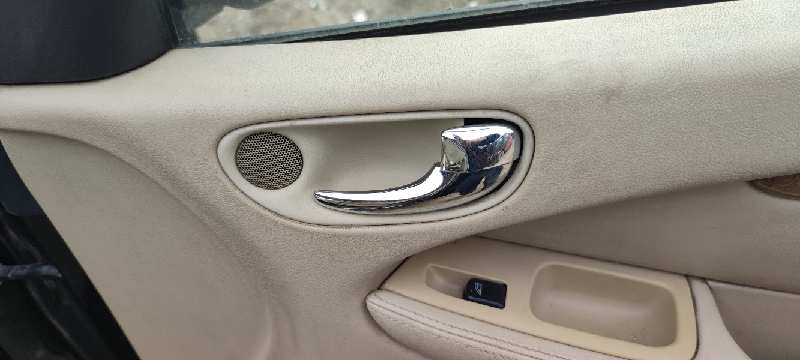 MANETA INTERIOR DELANTERA DERECHA