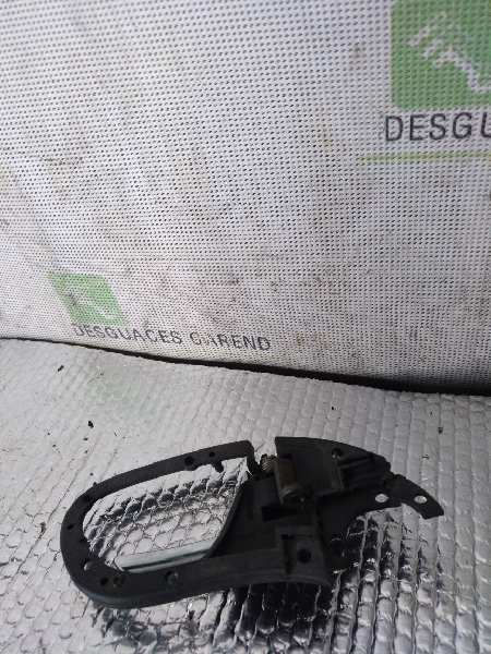 MANETA INTERIOR DELANTERA IZQUIERDA