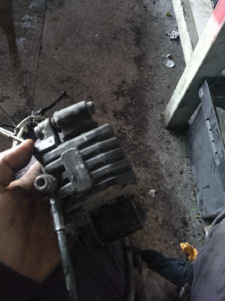 PINZA FRENO DELANTERA DERECHA