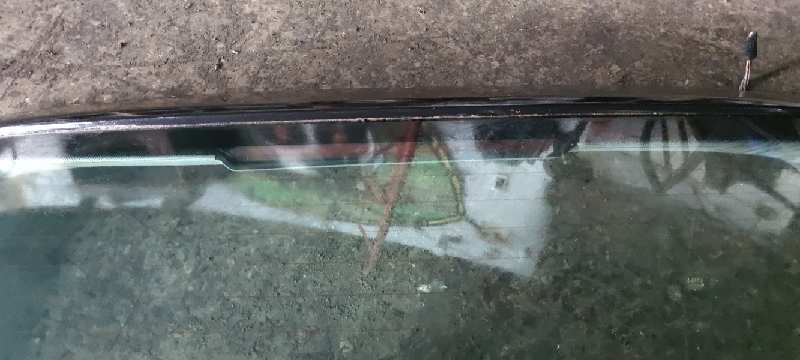 LUZ CENTRAL DE FRENO