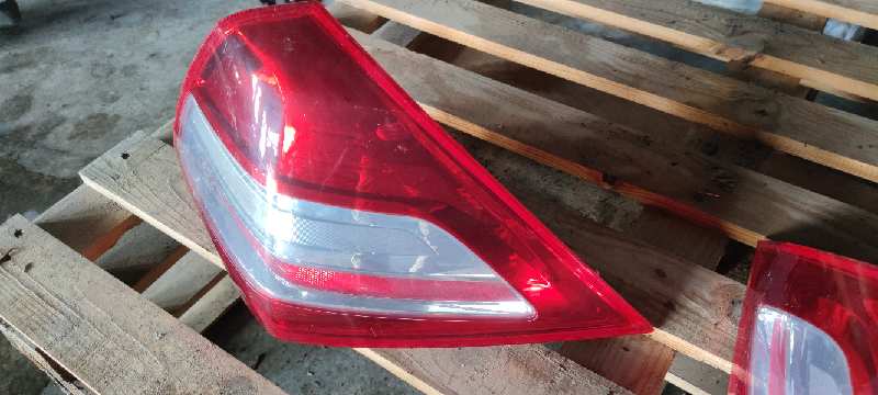 PILOTO TRASERO DERECHO