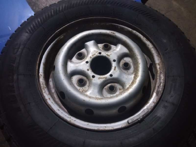 JUEGO DE LLANTAS FORD TRANSIT BUS 1995