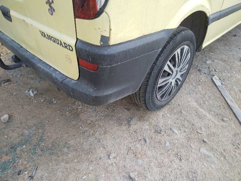 PUNTERA PARAGOLPES TRASERA DERECHA