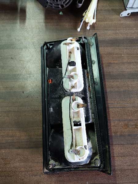 PILOTO TRASERO IZQUIERDO