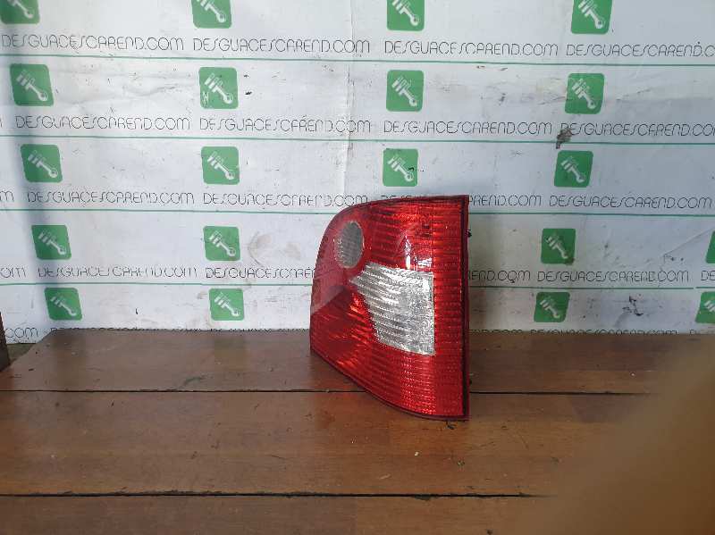 PILOTO TRASERO DERECHO