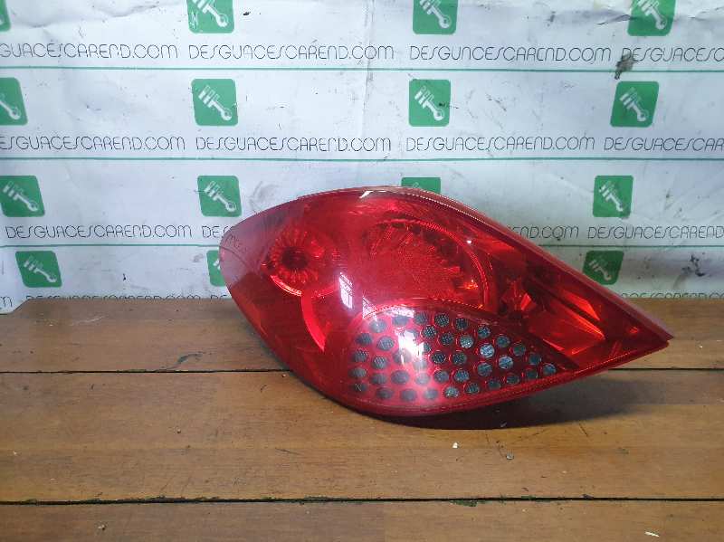 PILOTO TRASERO IZQUIERDO