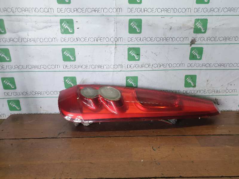 PILOTO TRASERO DERECHO