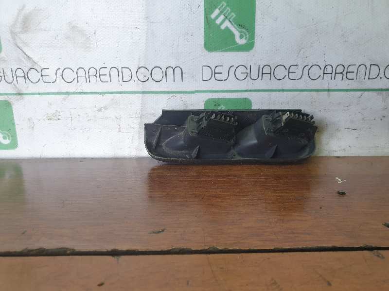 MANDO ELEVALUNAS DELANTERO IZQUIERDO 