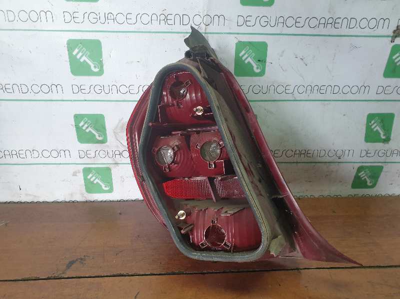 PILOTO TRASERO DERECHO