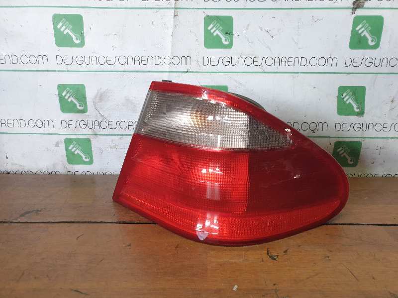 PILOTO TRASERO DERECHO