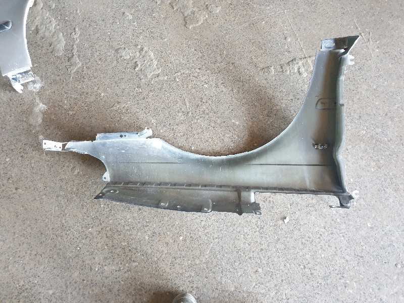 ALETA DELANTERA IZQUIERDA