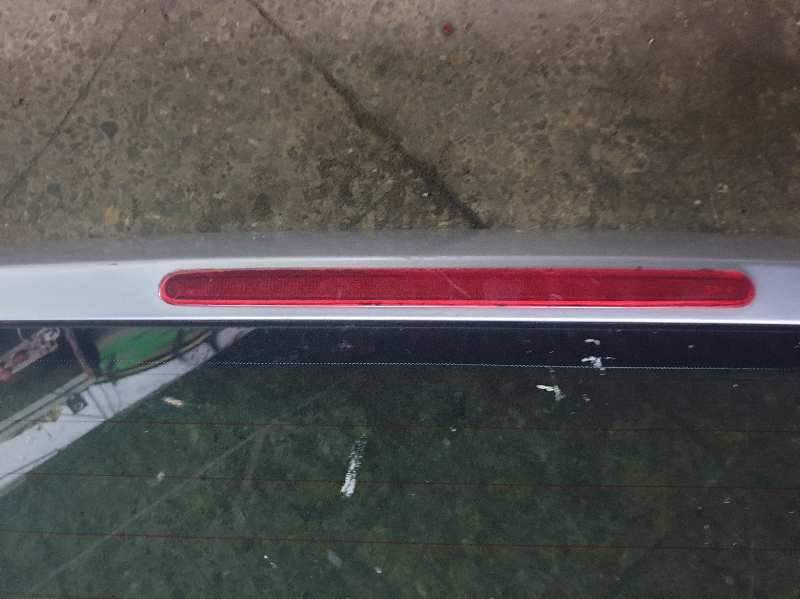 LUZ CENTRAL DE FRENO