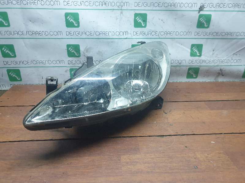 PILOTO DELANTERO IZQUIERDO