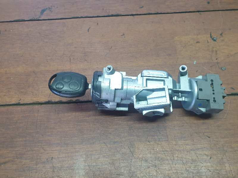 CONMUTADOR DE ARRANQUE