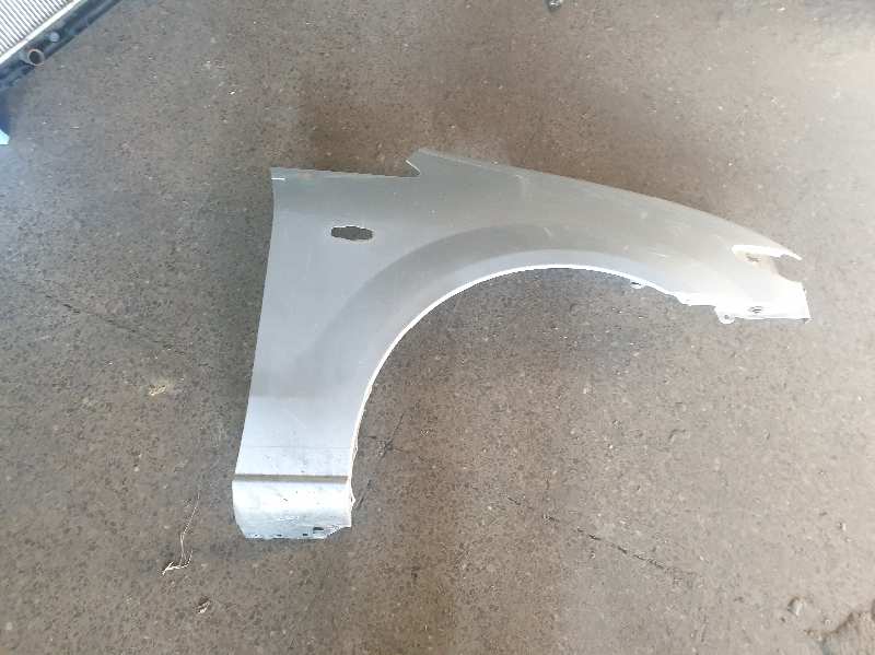 ALETA DELANTERA DERECHA