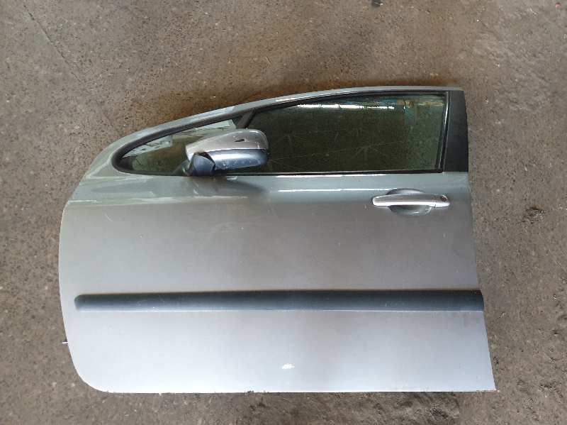 PUERTA DELANTERA IZQUIERDA