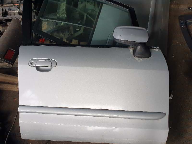 PUERTA DELANTERA DERECHA