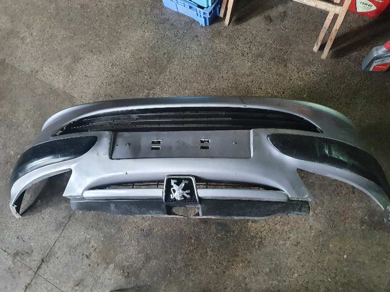 PARAGOLPES DELANTERO